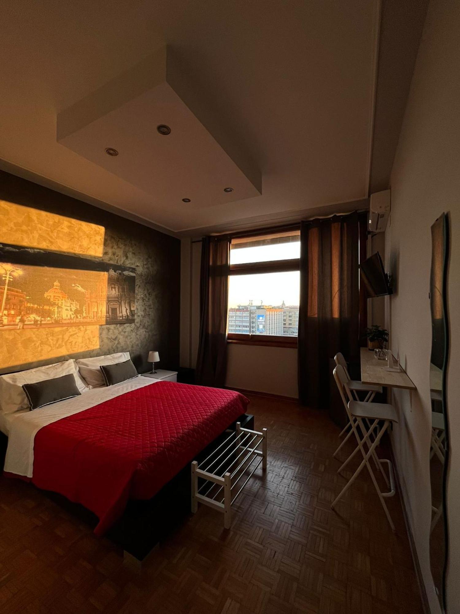 Alta Dimora B&B Suites Катанія Екстер'єр фото