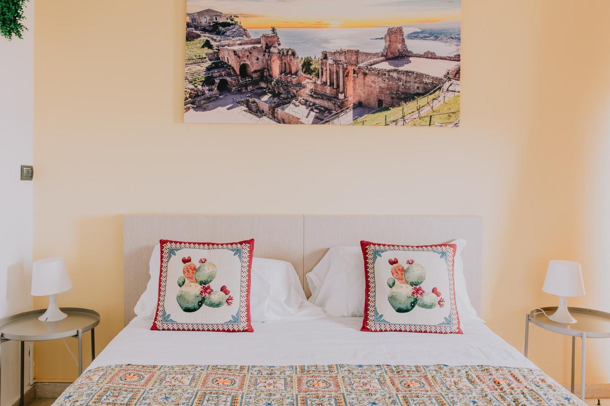 Alta Dimora B&B Suites Катанія Екстер'єр фото