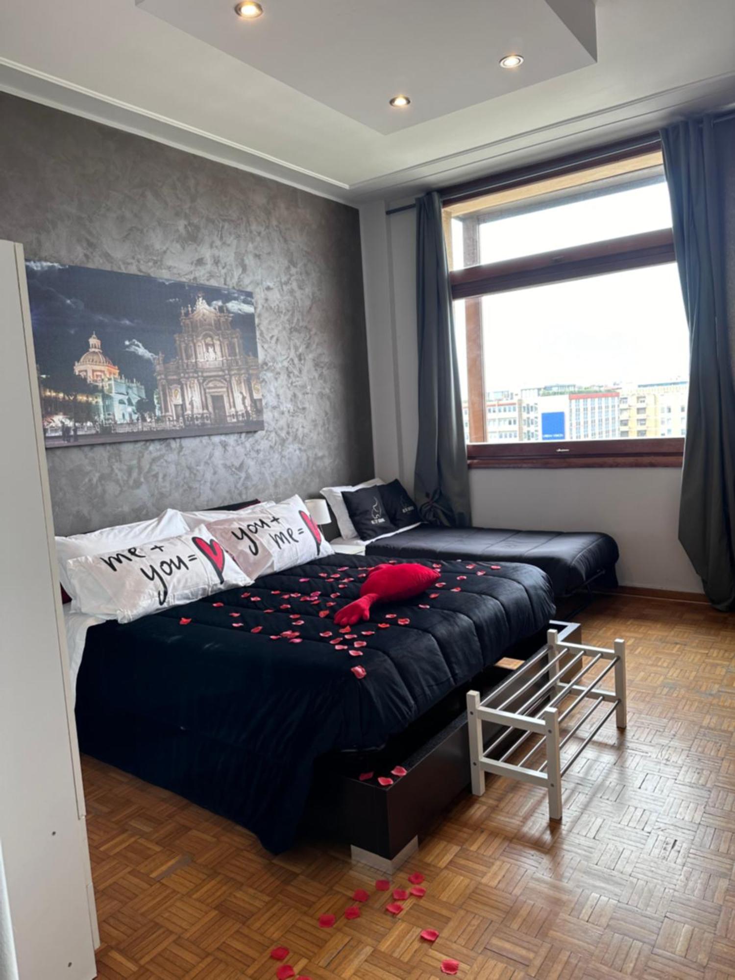 Alta Dimora B&B Suites Катанія Екстер'єр фото